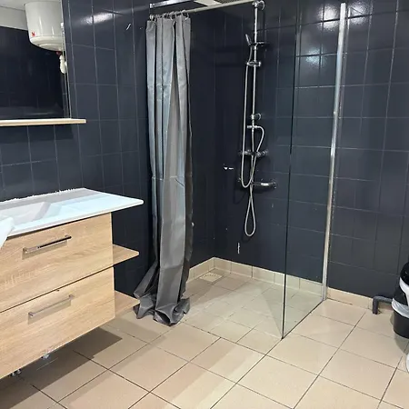 Les Des Pins Appartement