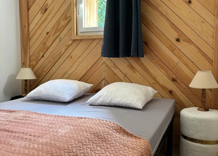 Des Pins Apartamento *