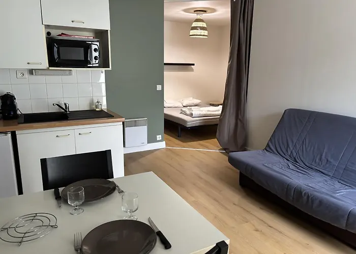 Des Pins Apartamento *