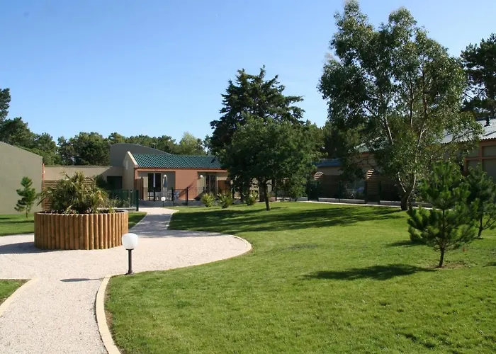 Des Pins Apartamento